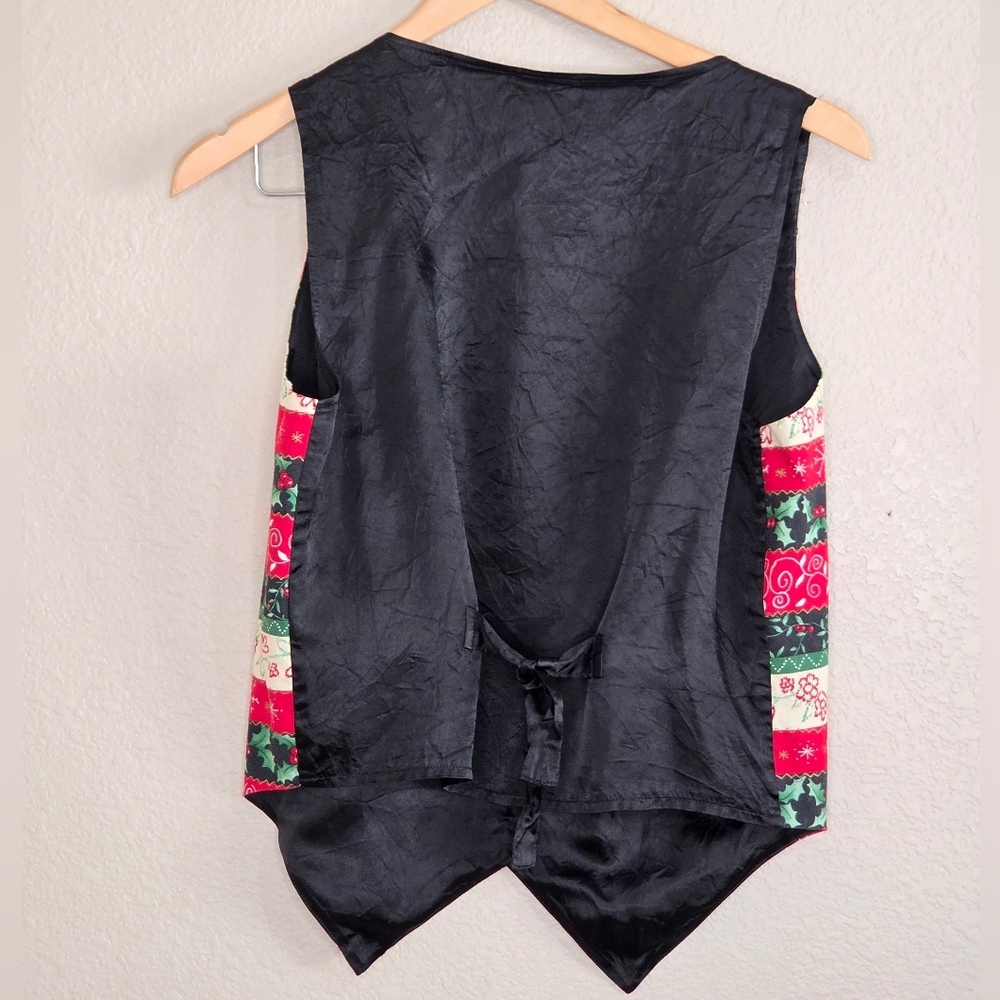 Vintage Nutcracker Festive Mistletoe And Holly Berries Striped Christmas Vest - Picture 4 of 9